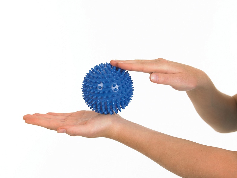 Массажный мяч TOGU Spiky Massage Ball, диаметр 10 см