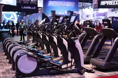 Кардиоборудование Precor в новом цветовом решении Black Pearl